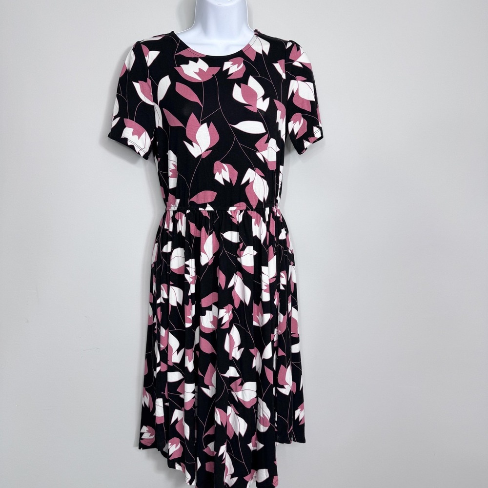 ModCloth Dress Womens Medium Black Pink Floral Fit Flare Short Sleeve Knit